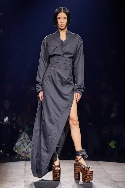 Look 13